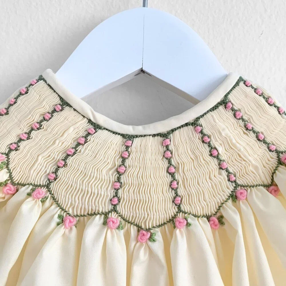 NWT Pretty Girls Smocked Bishop Dress Lovely Spring Flowers Embroidery Cute 11Y
